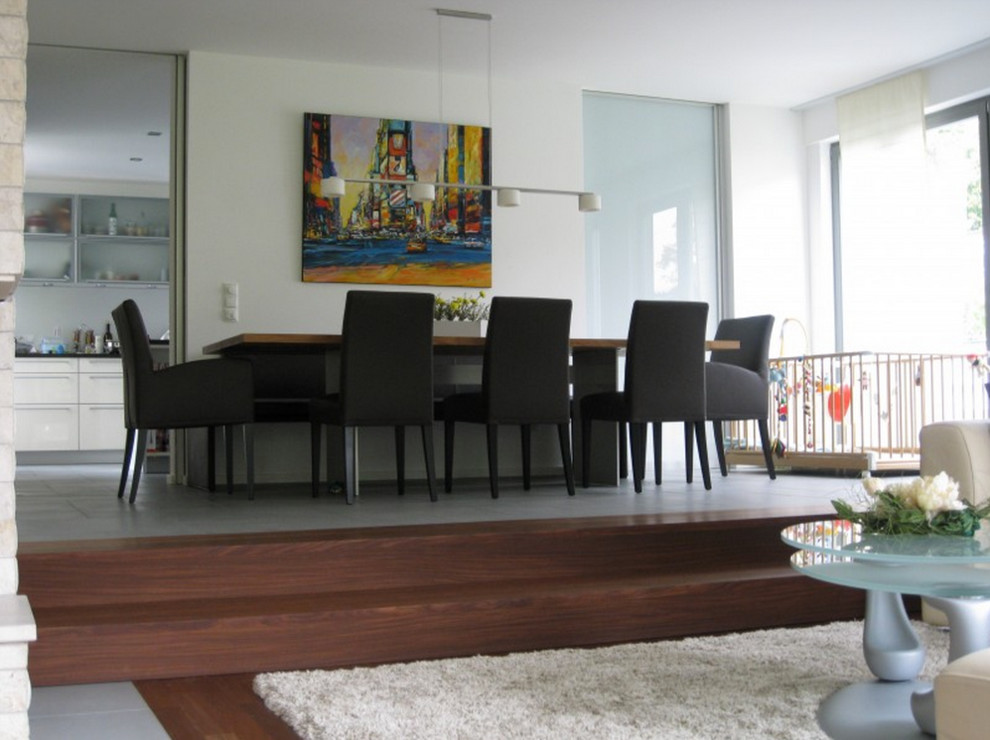 Example of a trendy dining room design in Hamburg