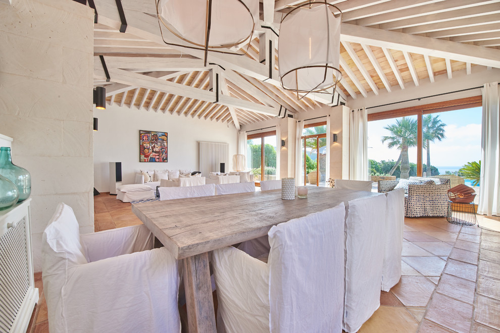 Beach style dining room photo in Palma de Mallorca