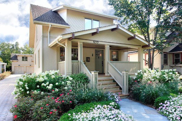 1243 Ridgewood Traditional House Exterior Chicago By Architectural Details Houzz Uk