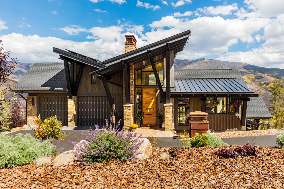 Example of an exterior home design in Denver