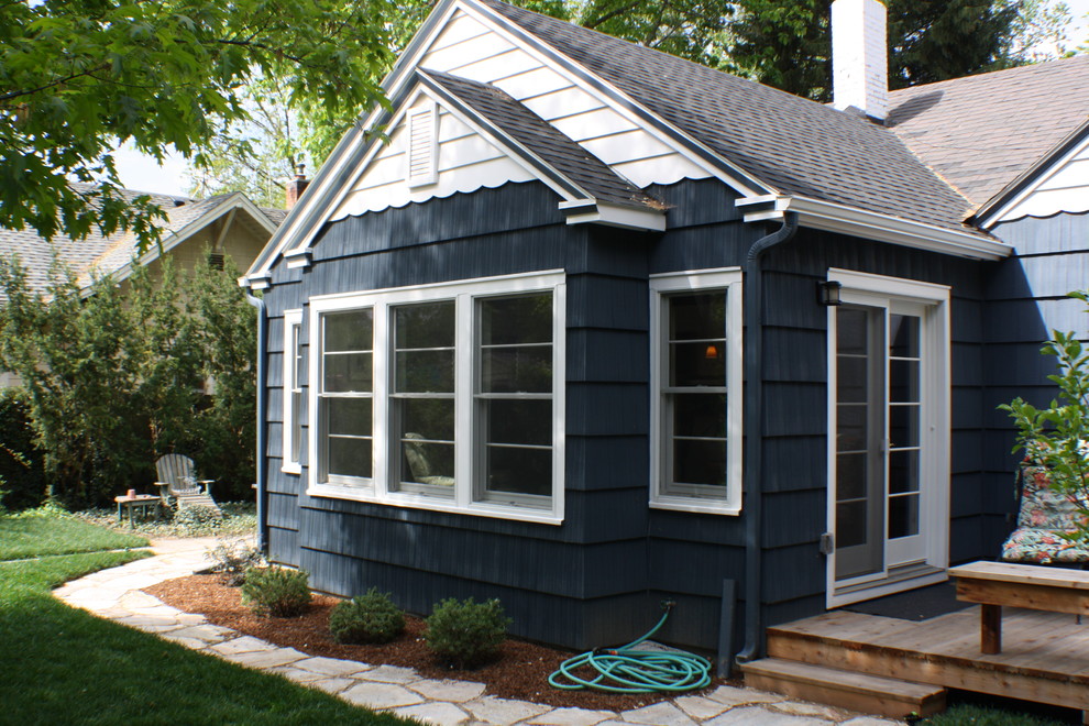 Photo of a small traditional house exterior in Boise.