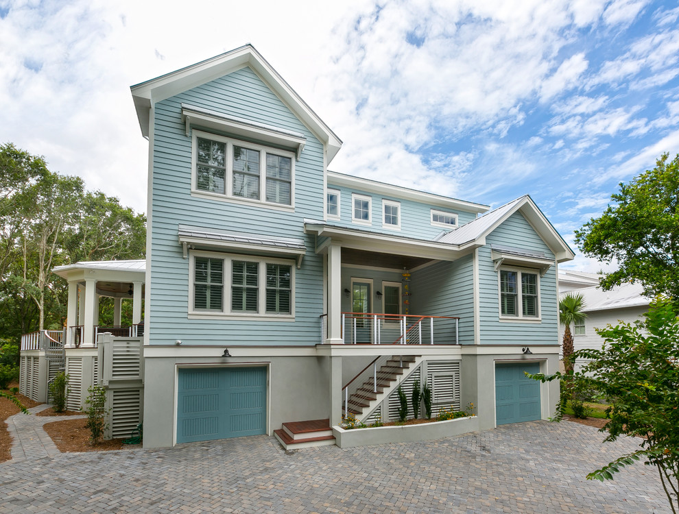 Haus mit Faserzement-Fassade und blauer Fassadenfarbe in Charleston