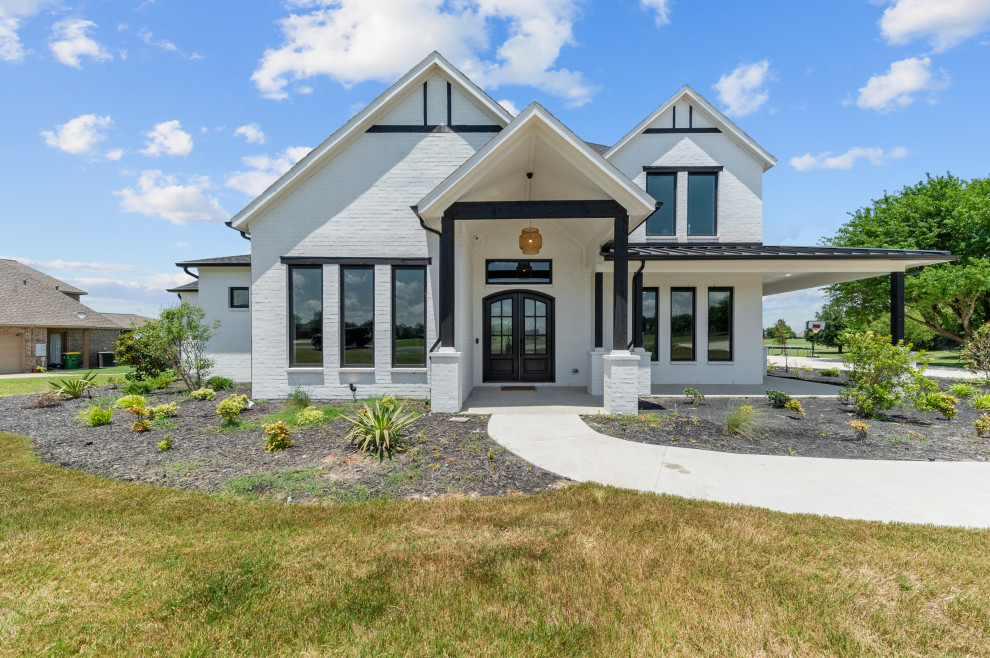 2020 {Fort Worth, TX} Farmhouse Exterior Dallas by Salcedo