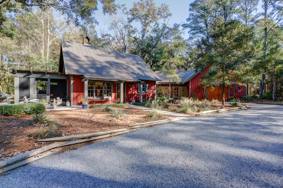 Example of a cottage exterior home design in Atlanta