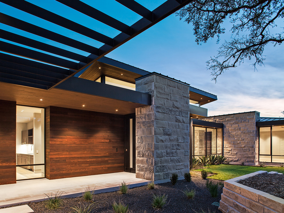 Inspiration for a contemporary house exterior in Austin.