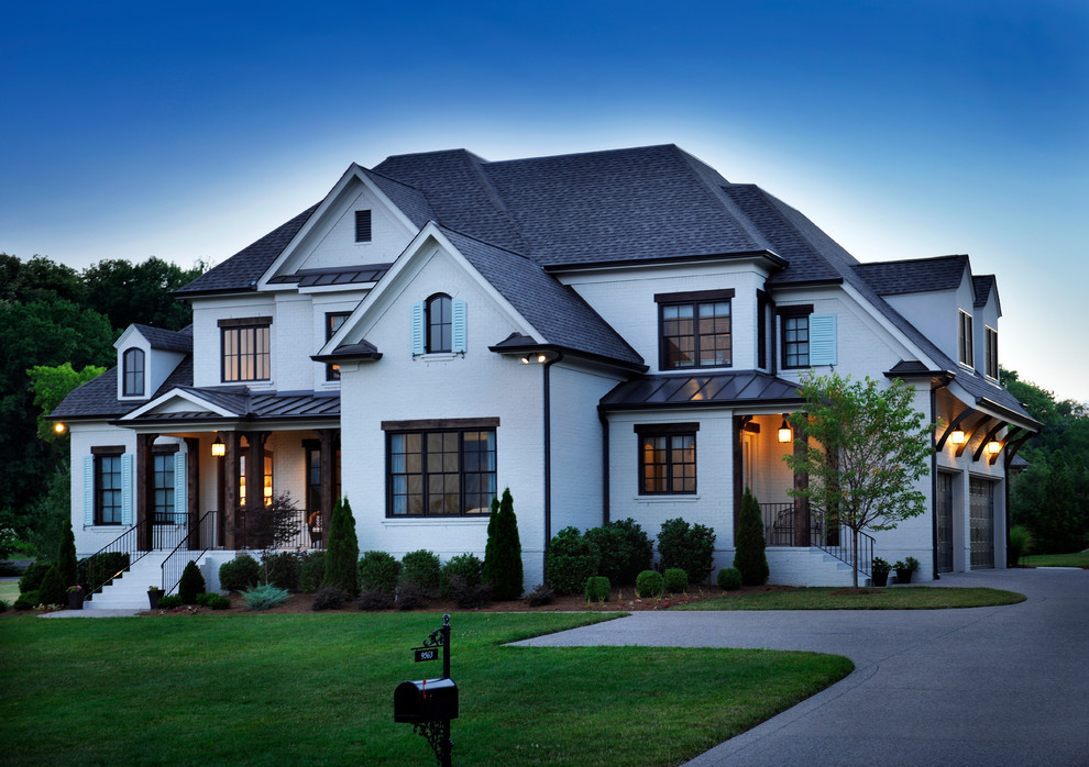 Example of a classic exterior home design in Nashville