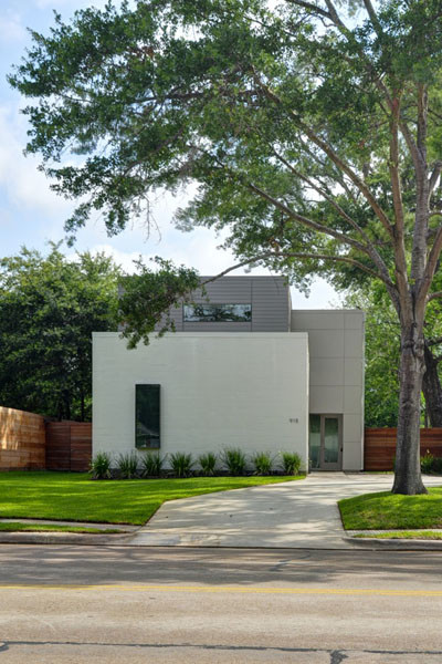 Contemporary exterior home idea in Houston