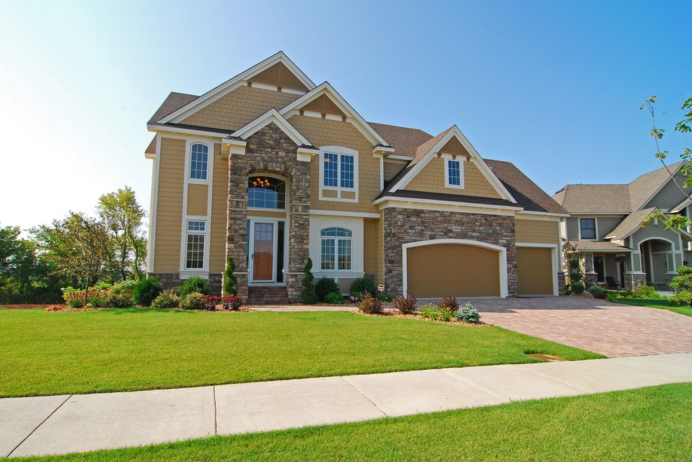 4460 Bluebell Trail Traditional Exterior Minneapolis by