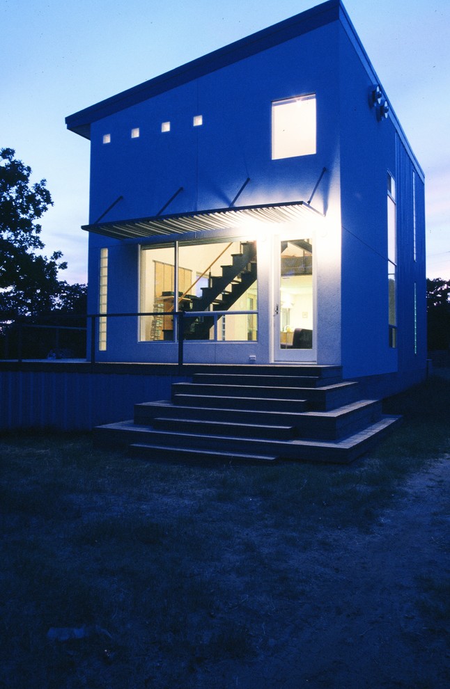 A Tiny Residence in Burleson Modern Exterior Dallas by