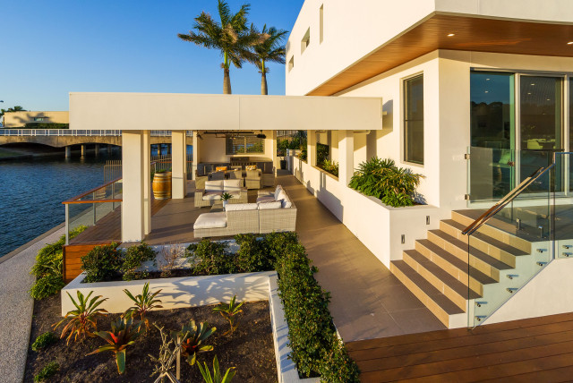 Understanding Resort Style Interior Design in 2026 (Characteristics ... - Resort-Style Living