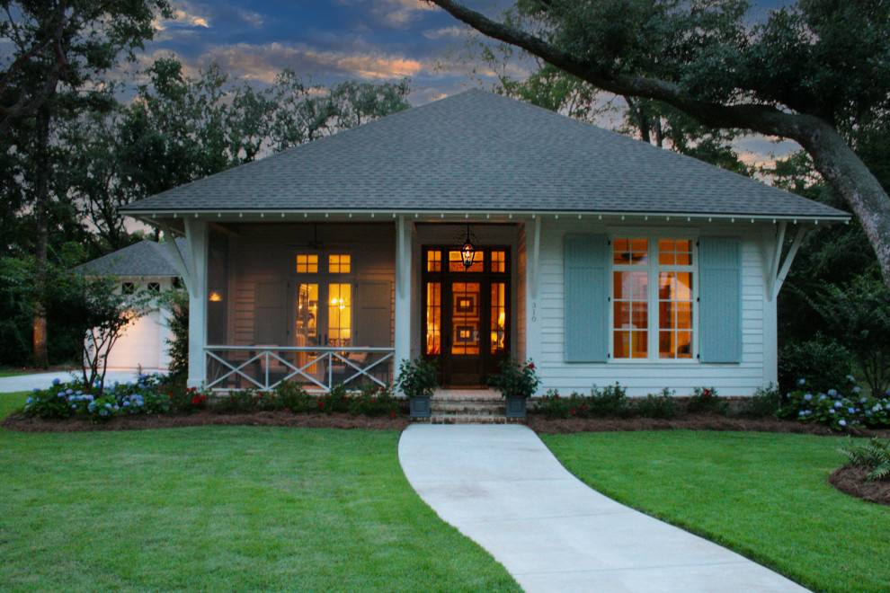 Achee Cottage Exterior By Bob Chatham Custom Home Design Houzz