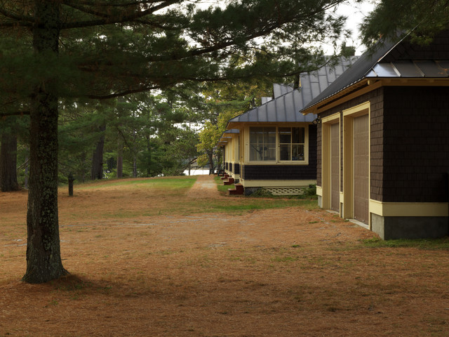 Adirondack Lake House Traditional House Exterior Burlington By   Adirondack Lake House Studio Iii Architects Img~bd91b5a70fa04940 4 6453 1 Aa22baa 