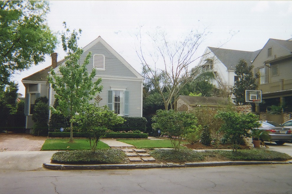 Example of a classic exterior home design in New Orleans