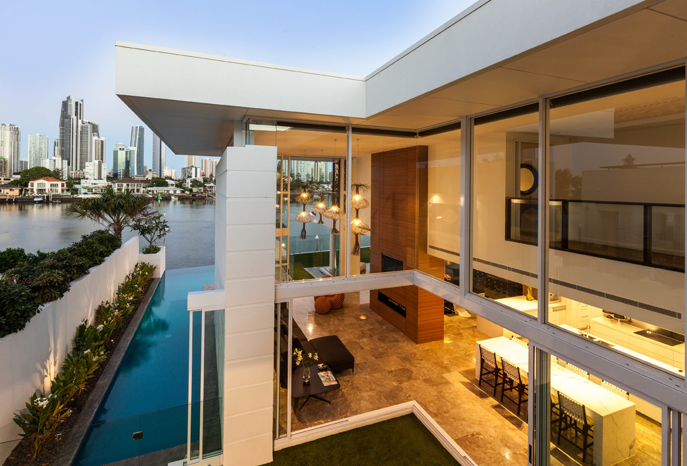 This is an example of a contemporary house exterior in Brisbane.