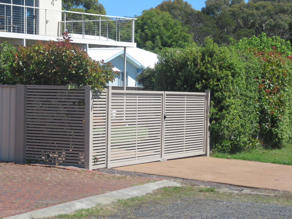 Aluminium Slat Fencing & Gate - Exterior - Hobart - by FGS Australia ...