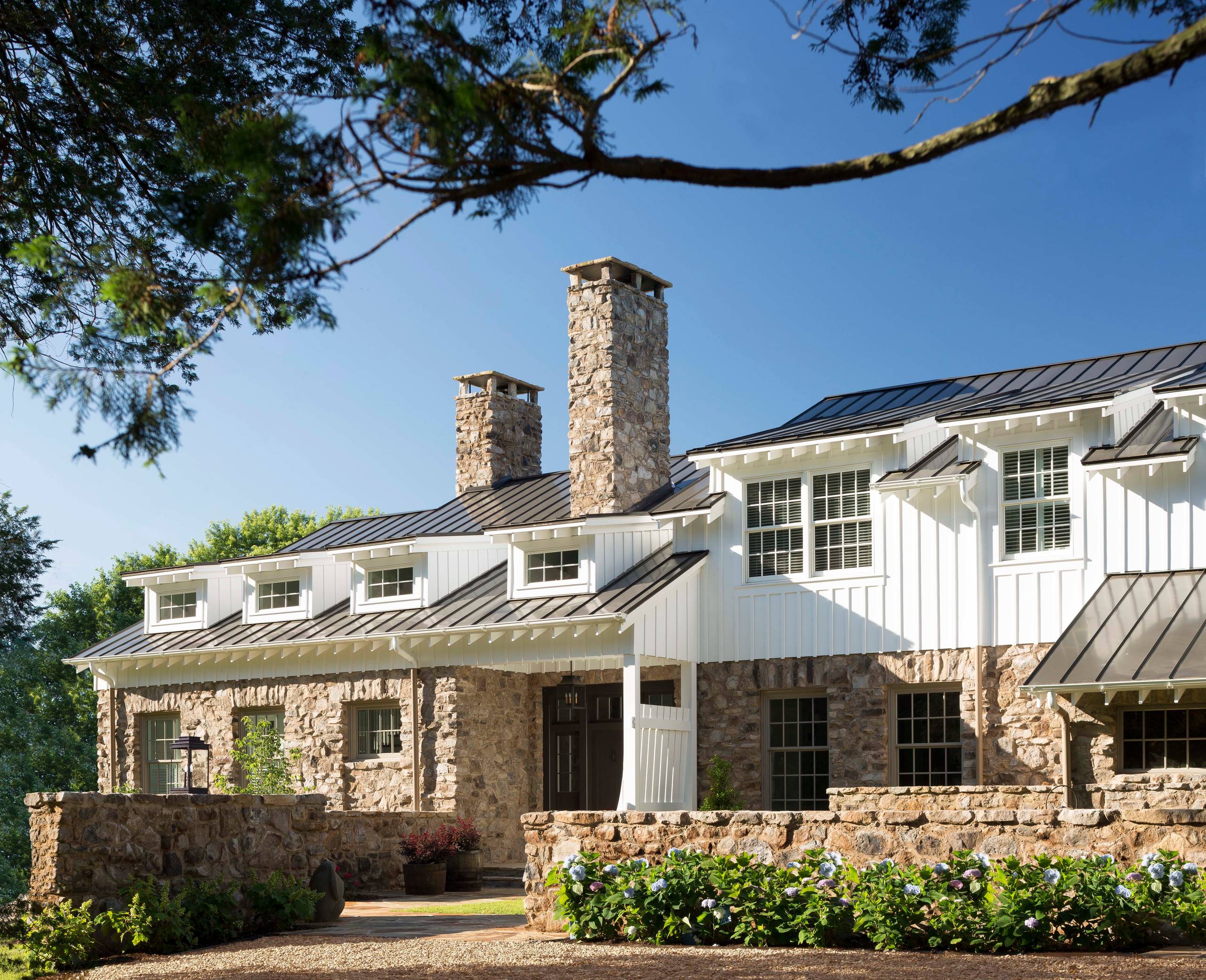 wallpapers Stone And Board And Batten Homes stone with board and batten houzz