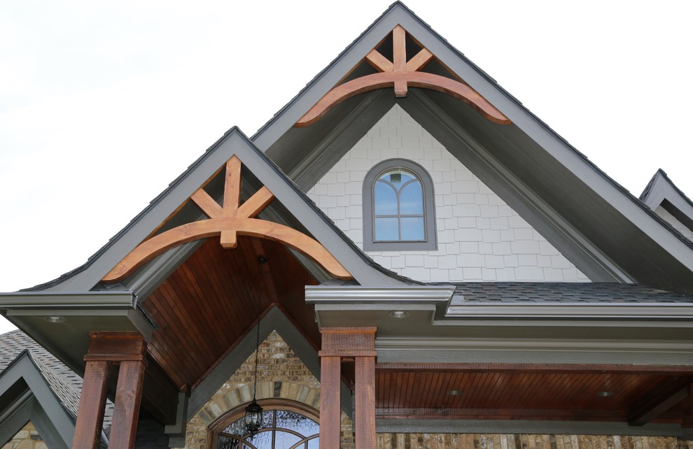 Amicalola Cottage Exterior Nashville by C. Laney and Sons