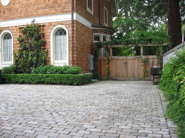 Antique Reclaimed Cobblestone Traditional Exterior