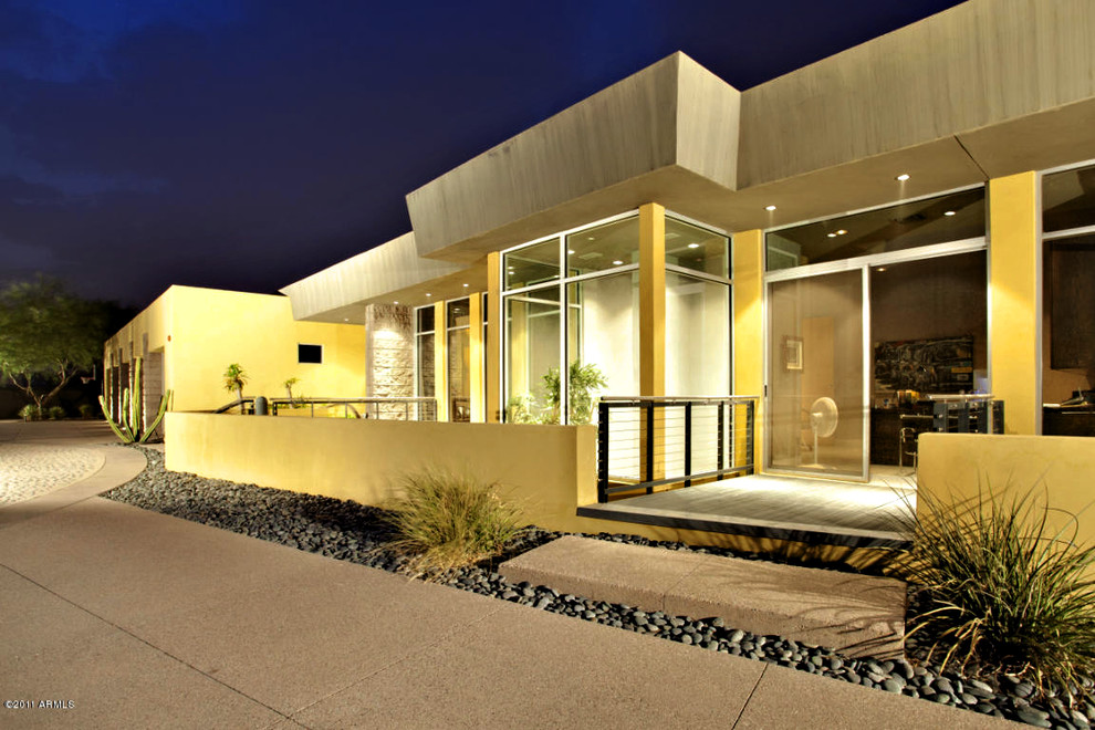 Arcadia Suburban Modern Exterior + Garages Modern Exterior