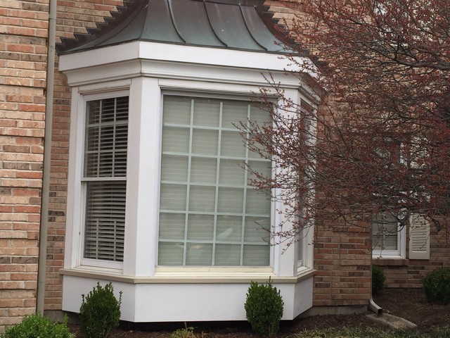 Architectural 7" wide insulated vinyl siding - Country Beige/Clay