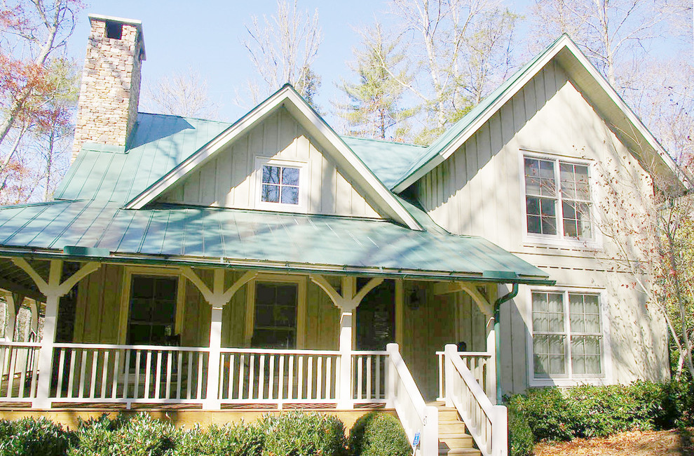 Photo of a farmhouse house exterior in Charlotte.