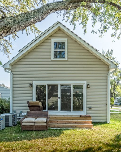 Arlington Heights New Custom Home (2016) Traditional House Exterior Chicago by Design