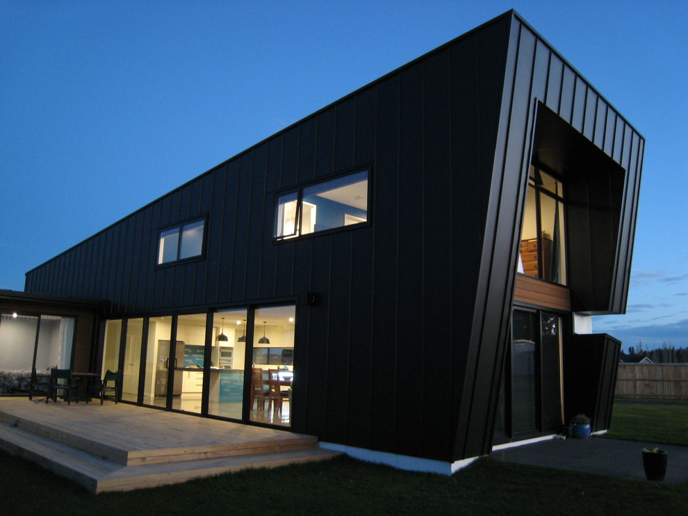 Back of the house Contemporary Exterior Christchurch by