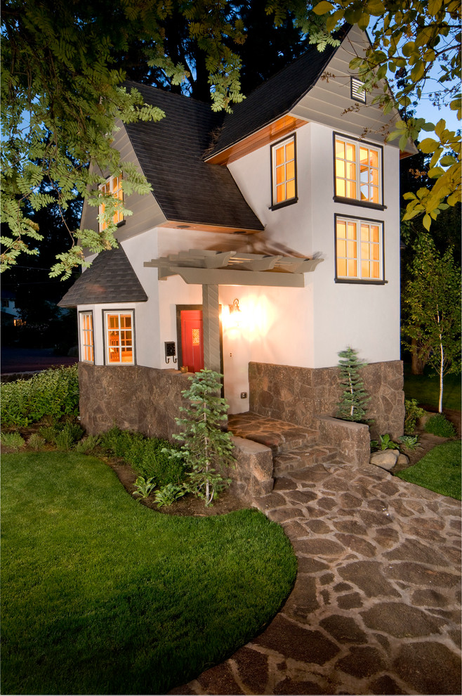 Traditional white gable roof idea in Portland