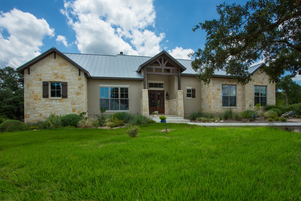 Inspiration for a rural house exterior in Austin.