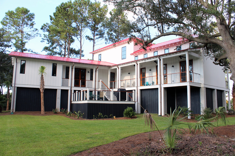 Holzfassade Haus mit weißer Fassadenfarbe in Charleston
