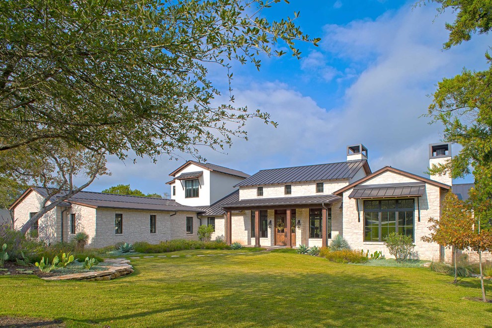This is an example of a country house exterior in Austin.