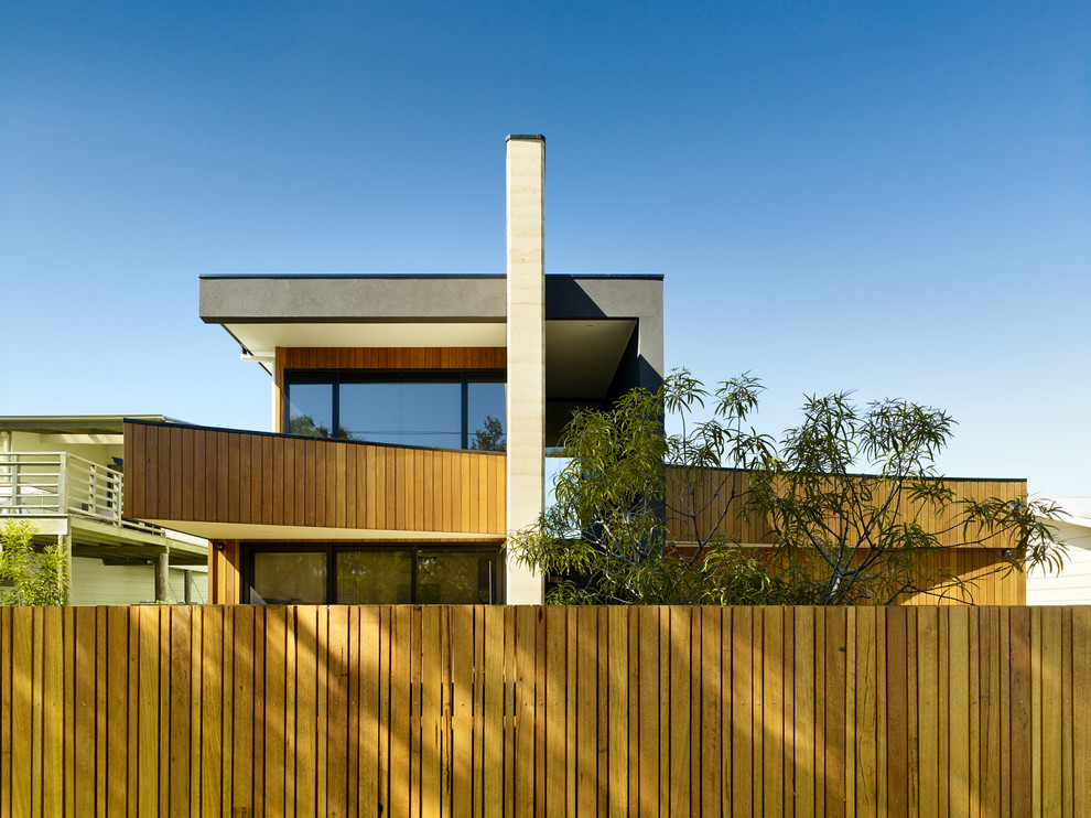 Photo of a contemporary house exterior in Geelong.