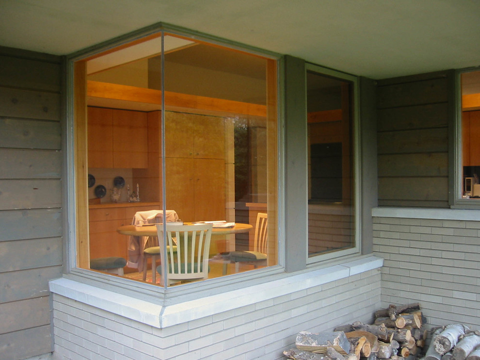 This is an example of a contemporary house exterior in Milwaukee.