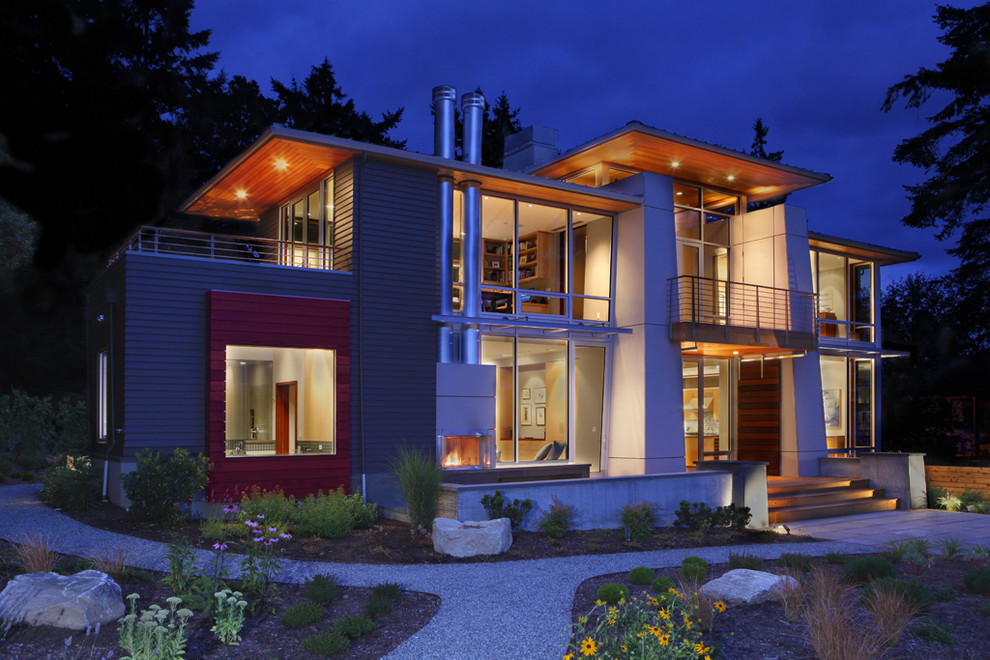 シアトルにあるコンテンポラリースタイルのおしゃれな木の家の写真