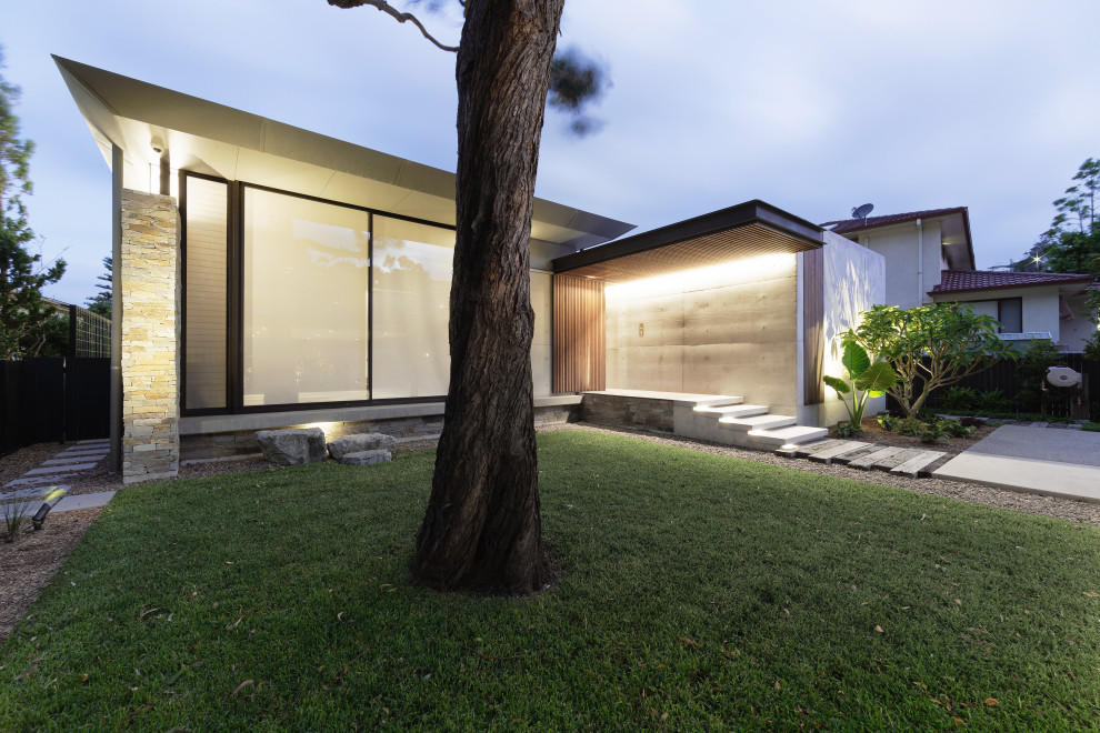 Idee per la villa grigia moderna a due piani di medie dimensioni con rivestimento in cemento, tetto piano e copertura in metallo o lamiera