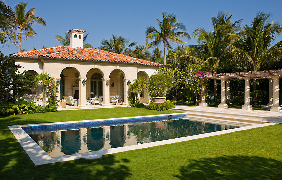 This is an example of a mediterranean house exterior in Miami.