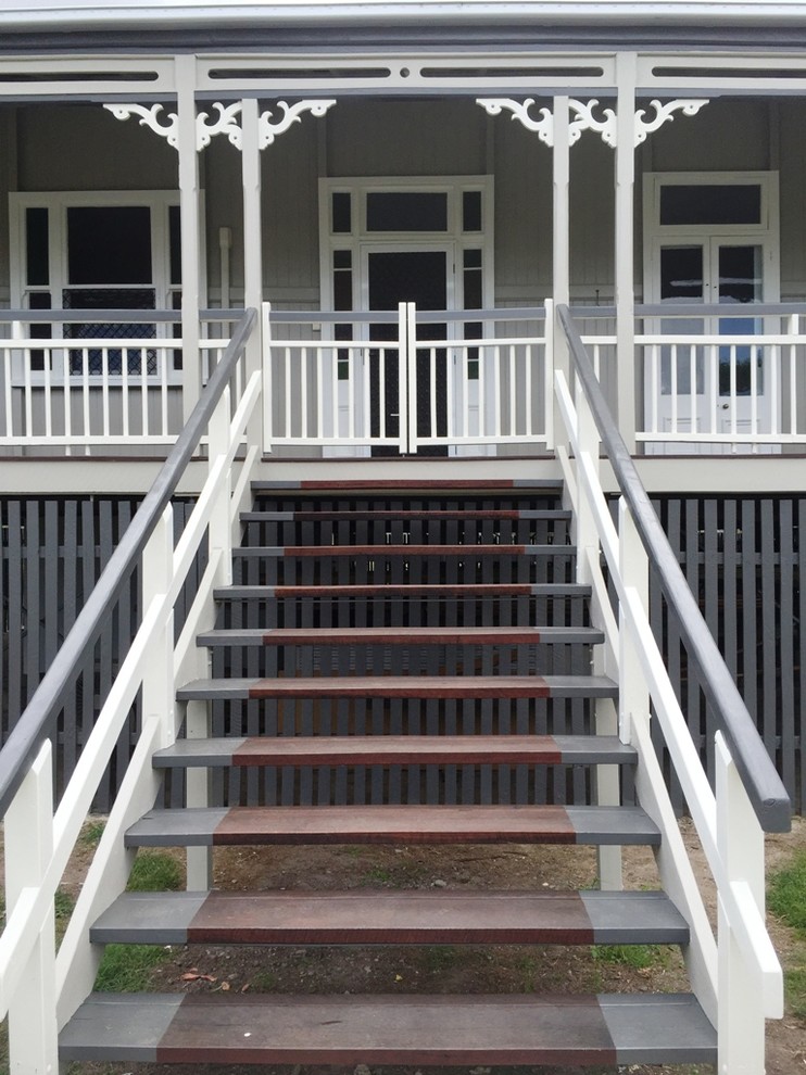 Beautiful Queenslanders Traditional Exterior Brisbane by Jackson's Painting Solutions