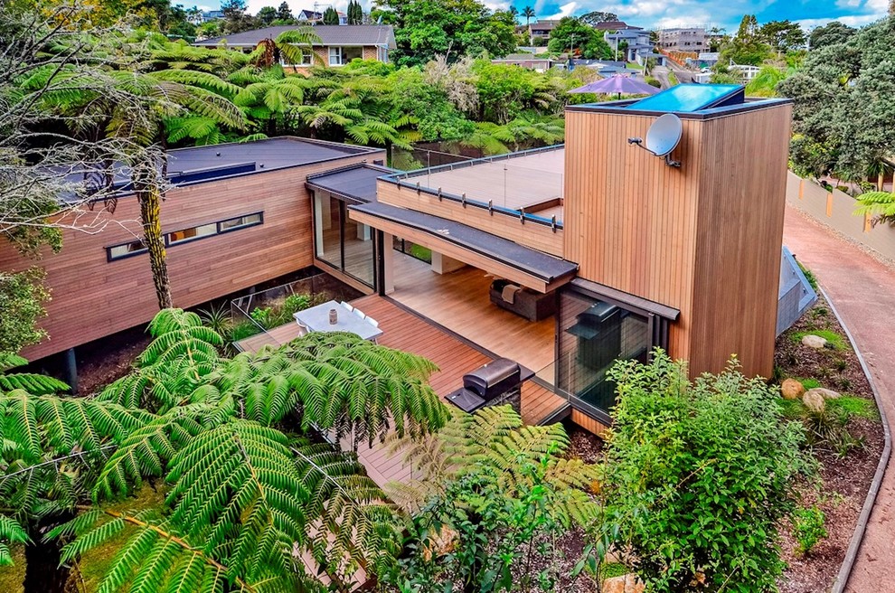Inspiration for a modern house exterior in Auckland.