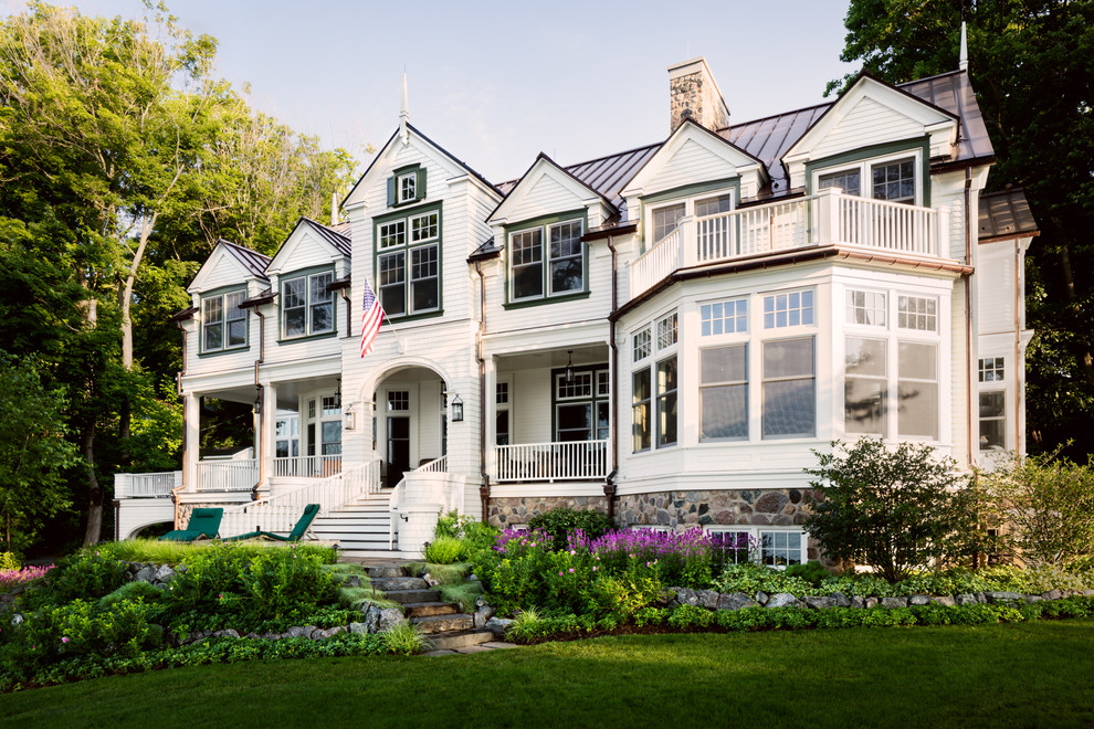 Big Cedar Lake House Farmhouse Exterior Milwaukee by Barenz