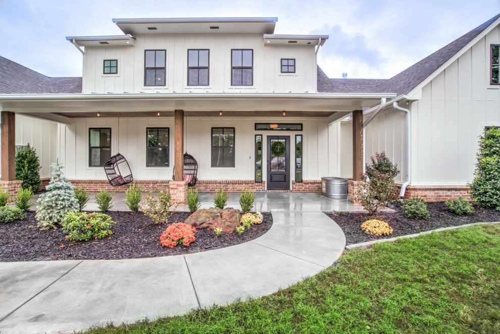 Black and White Modern Farmhouse Farmhouse Exterior Oklahoma City