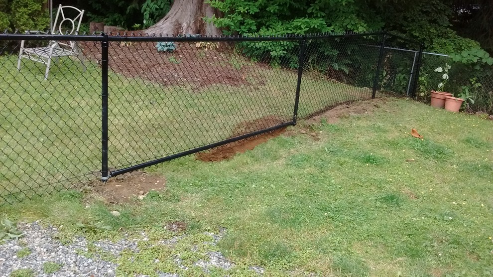 Black Vinyl Chain Link Fence 4 Ft Tall Industrial Exterior Seattle By Discount Fence Houzz Black Vinyl Chain Link Fence 4 Ft Tall Industrial Exterior Seattle By Discount Fence Houzz