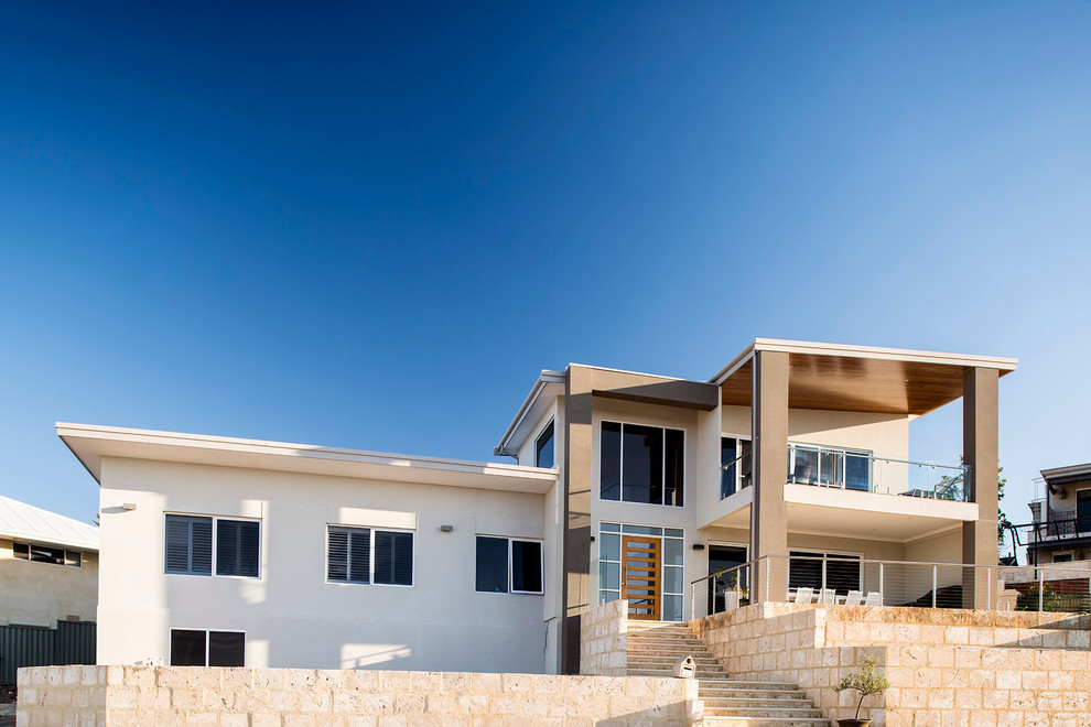 Mittelgroßes, Zweistöckiges Modernes Haus in Perth