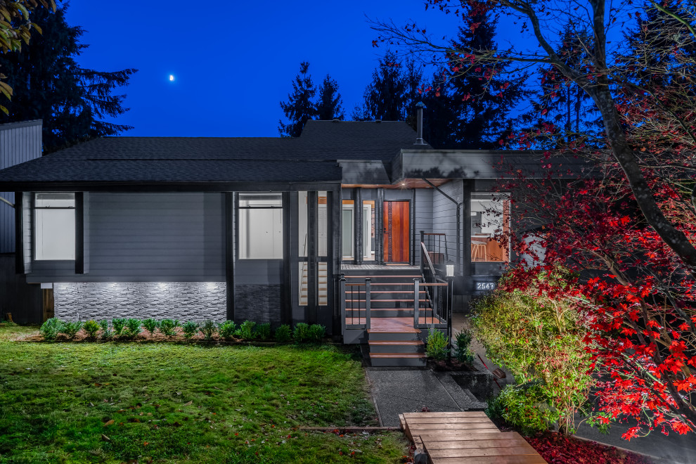Blueridge, North Vancouver PreSale Renovation Midcentury Exterior