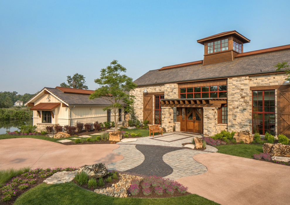 Bluewater Lodge Valley, NE Farmhouse Exterior Omaha by
