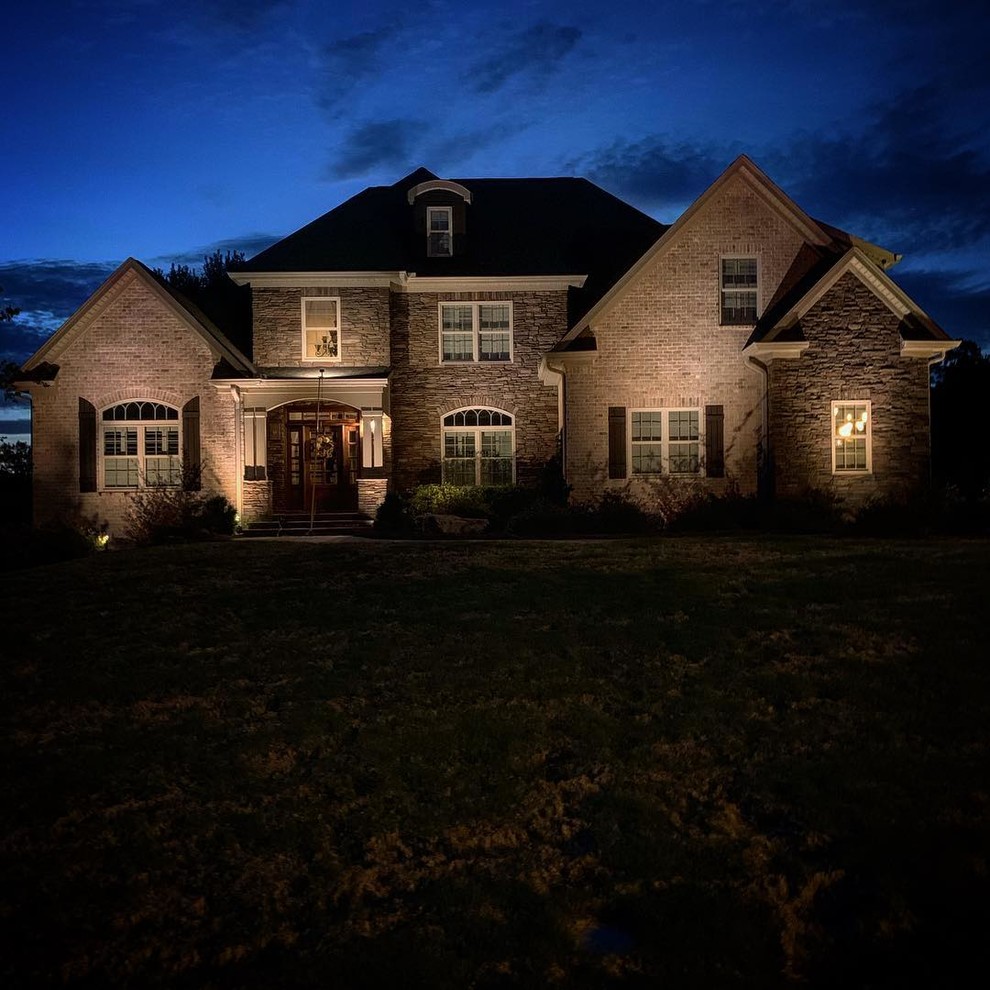 Brick & Stone Exterior Outdoor Lighting Fachada Otras zonas de