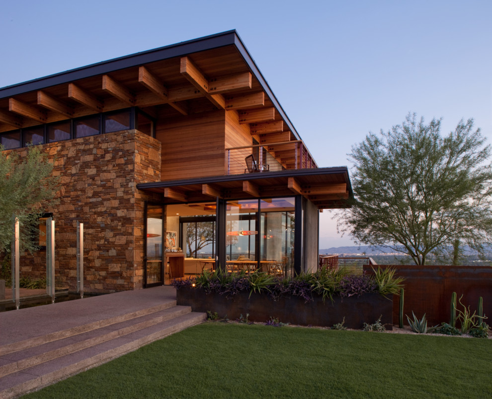 Zweistöckiges Modernes Haus mit Mix-Fassade in Phoenix