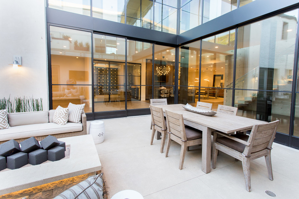 Cameo Shores 1 Transitional Exterior Los Angeles by Garden