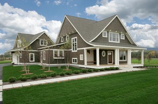 Cape Cod Shingle Style - Viktorianisch - Häuser - Minneapolis - von Ron