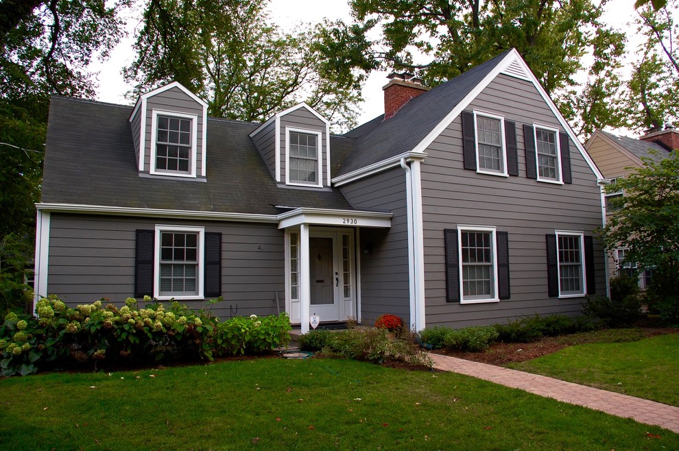 Cape Cod Style Home Evanston, IL in James Hardie Siding & Trim