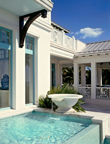 This is an example of a world-inspired house exterior in Miami.